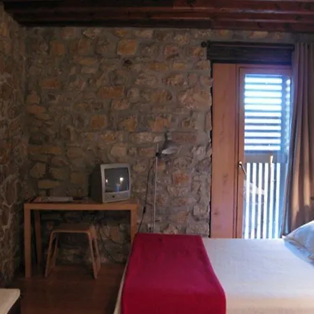 Calderones 3*