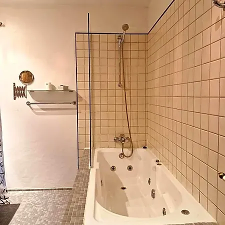 Hotel Calderones 3*