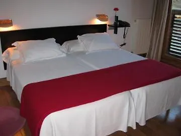 Calderones 3*