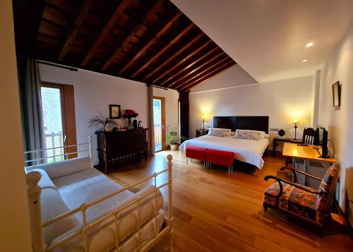 Calderones Hotel Santillana del Mar