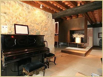 Calderones Santillana del Mar